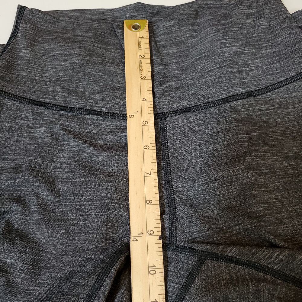 Lululemon Legging Pants Womens 6 Yoga Crop Wunder Under Gray Stretch Athleisure - Picture 4 of 9
